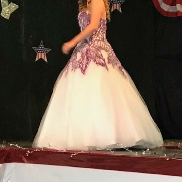 Pageant/prom - Picture 4 of 5